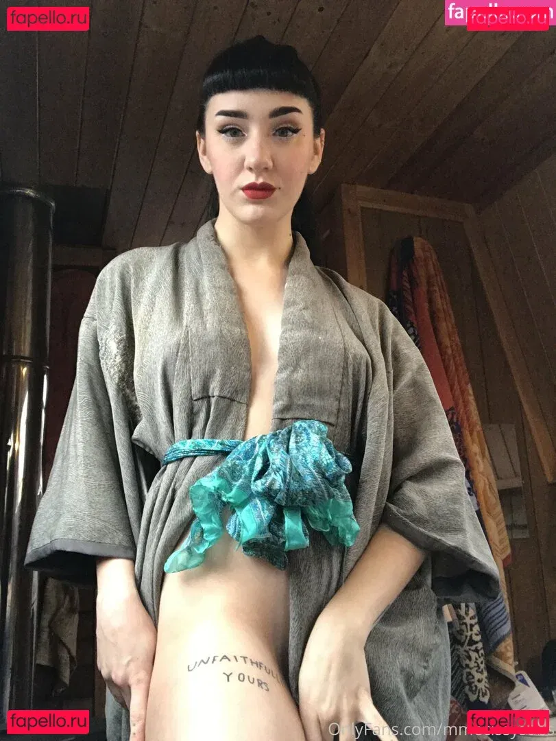 mmecissysubs Onlyfans Photo Gallery 