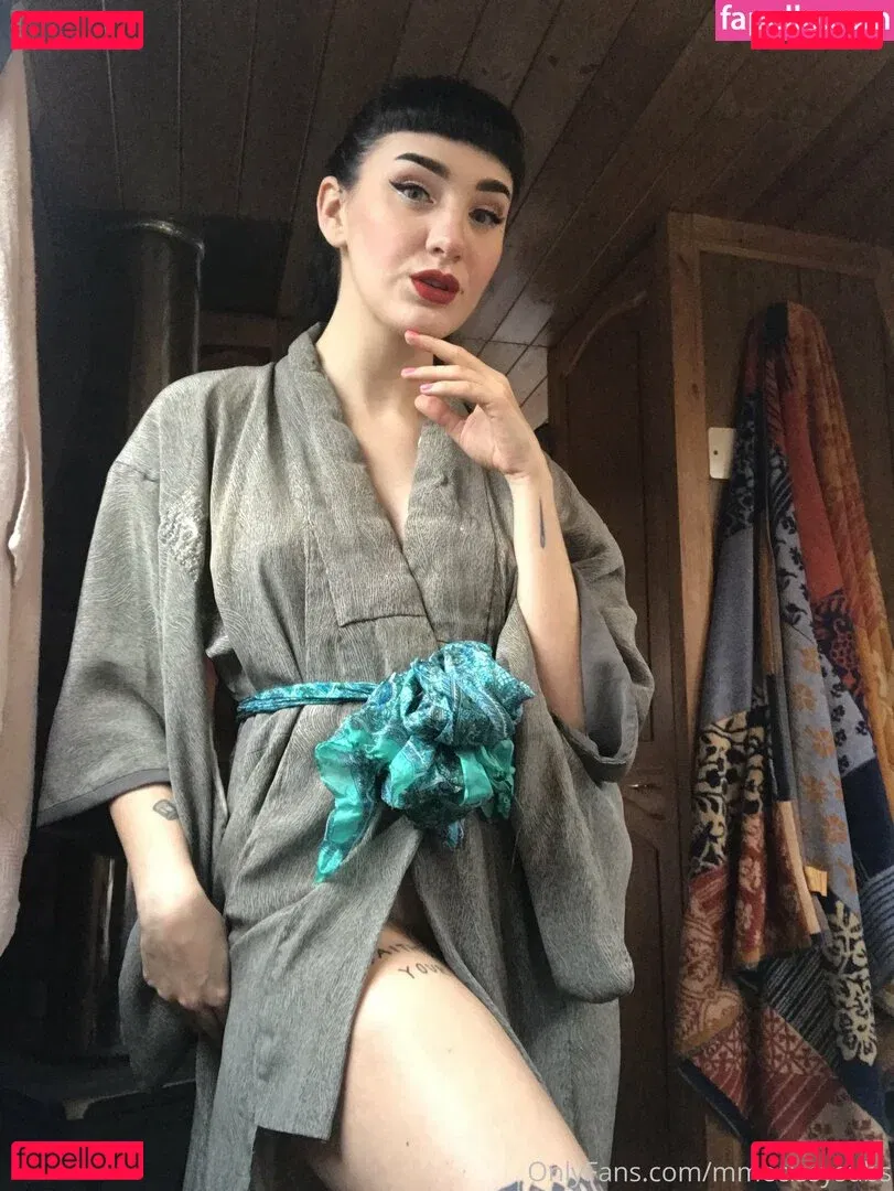 mmecissysubs Onlyfans Photo Gallery 