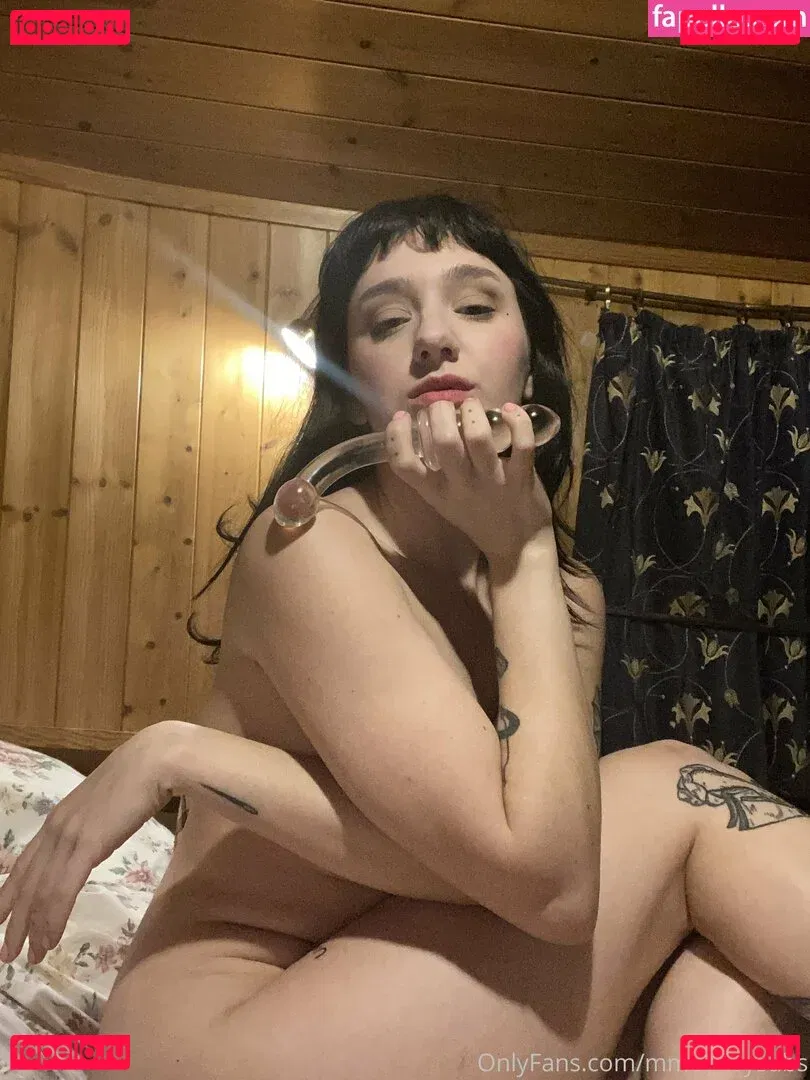 mmecissysubs Onlyfans Photo Gallery 