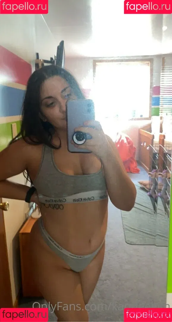 KandeeKim Onlyfans Photo Gallery 