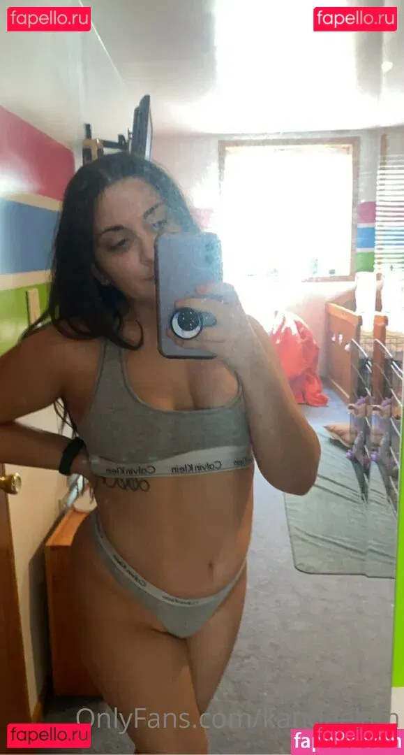 KandeeKim Onlyfans Photo Gallery 