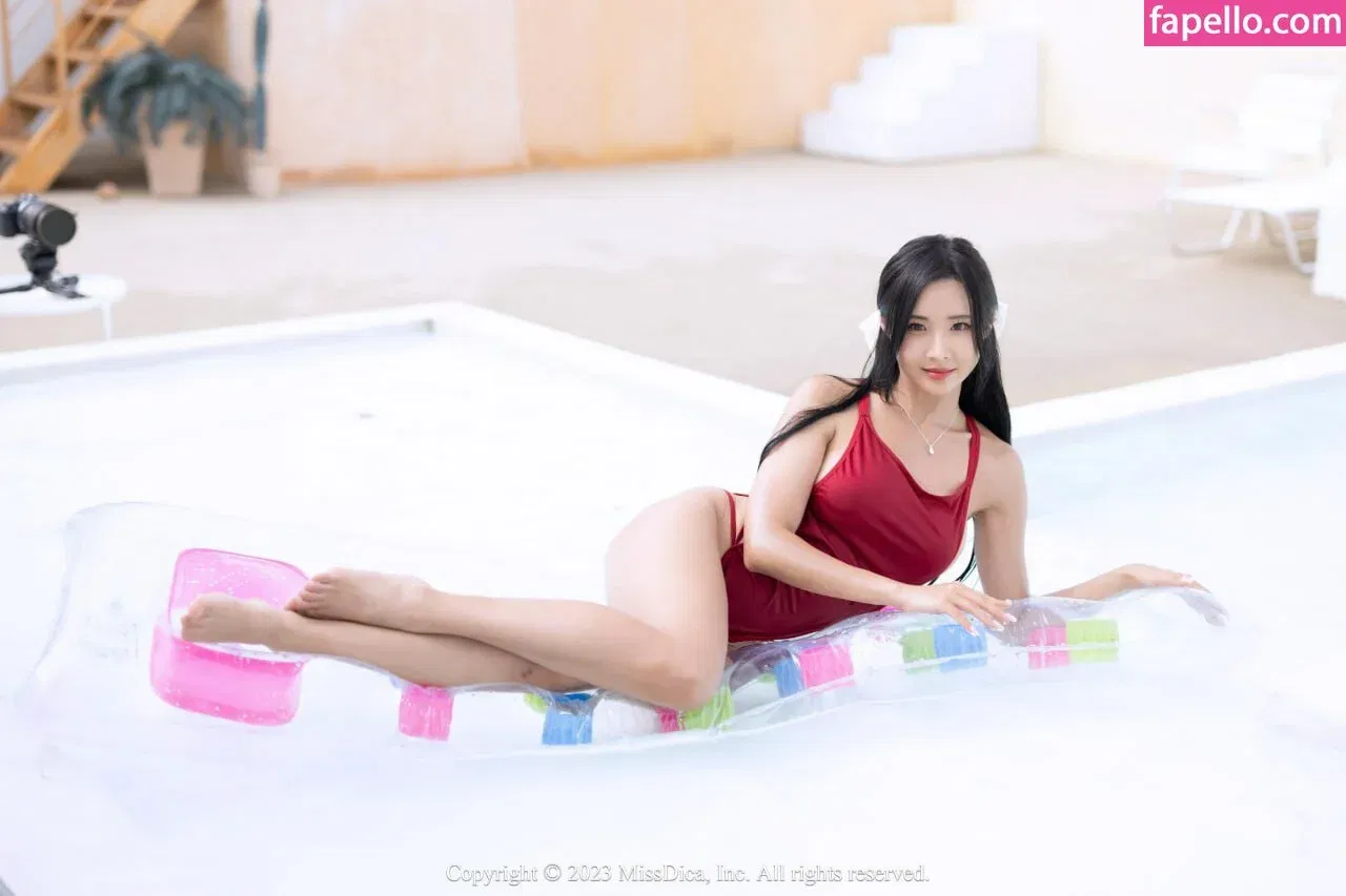 habin_s2._ Onlyfans Photo Gallery 