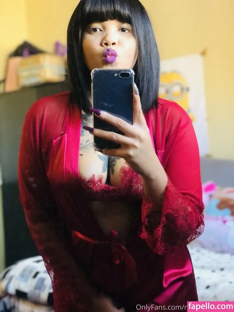 BootyMellow Onlyfans Photo Gallery 