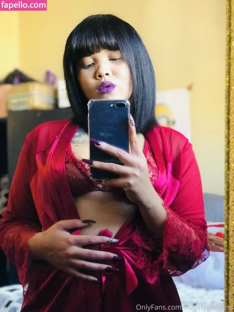 BootyMellow Onlyfans Photo Gallery 