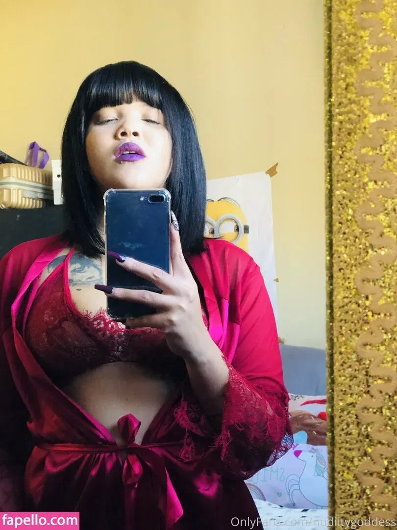 BootyMellow Onlyfans Photo Gallery 