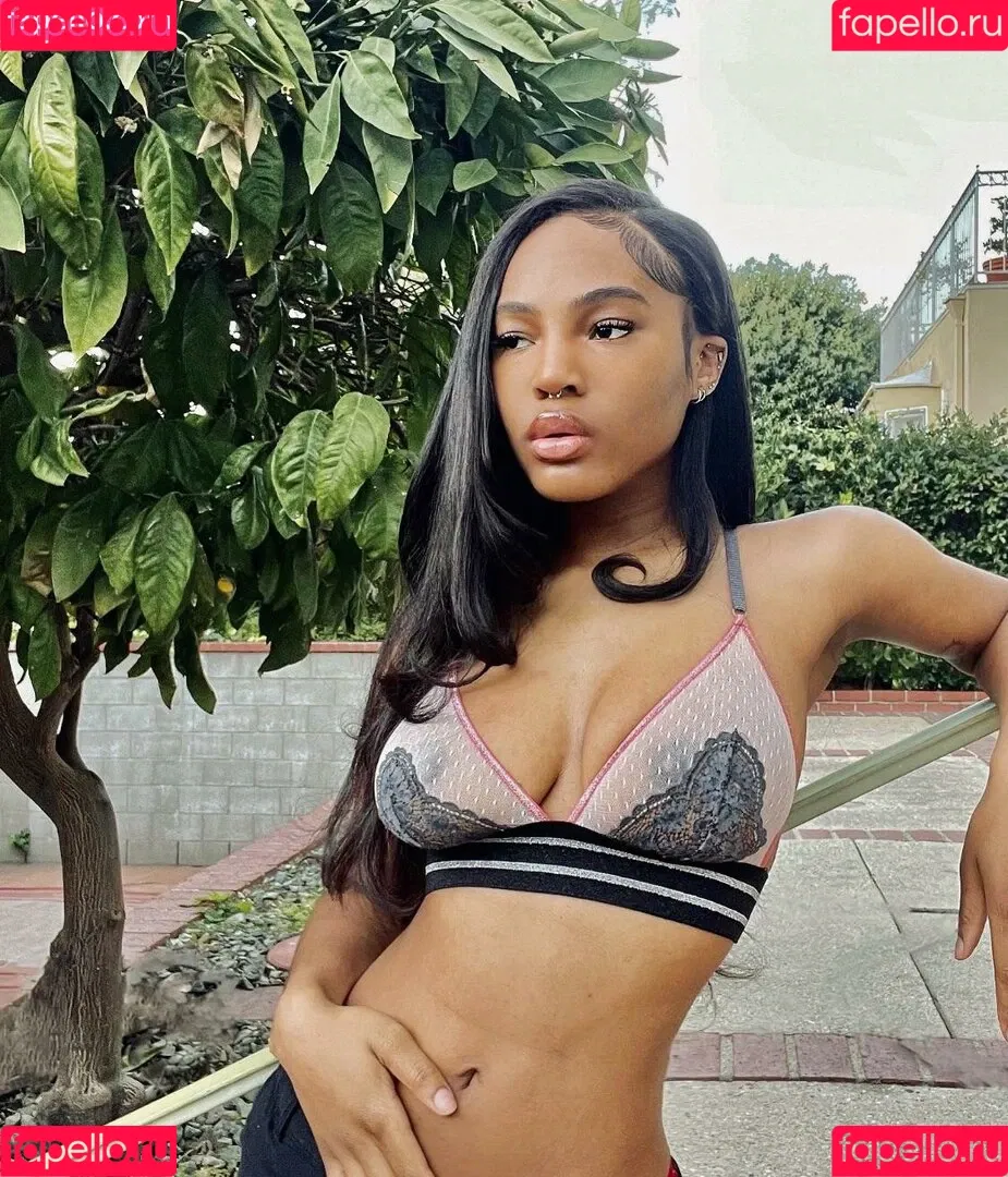 Quenlin Blackwell Onlyfans Photo Gallery 