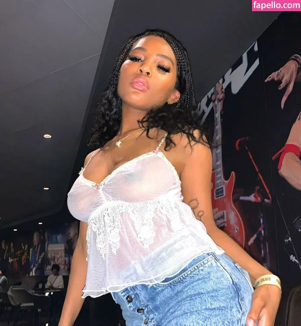 Quenlin Blackwell Onlyfans Photo Gallery 