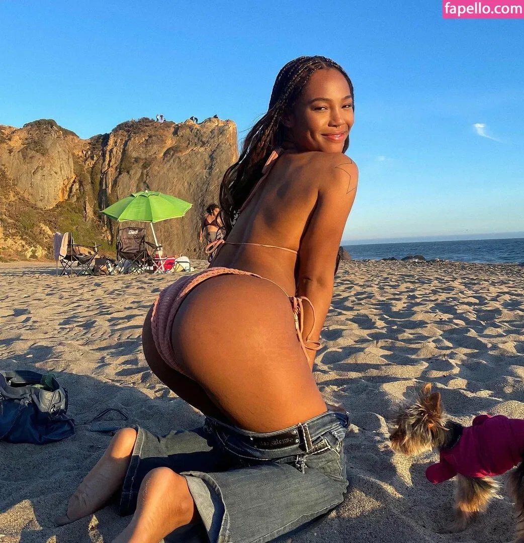 Quenlin Blackwell Onlyfans Photo Gallery 