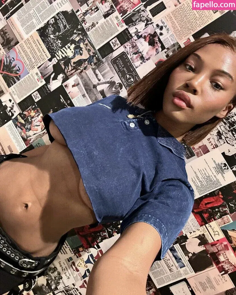 Quenlin Blackwell Onlyfans Photo Gallery 