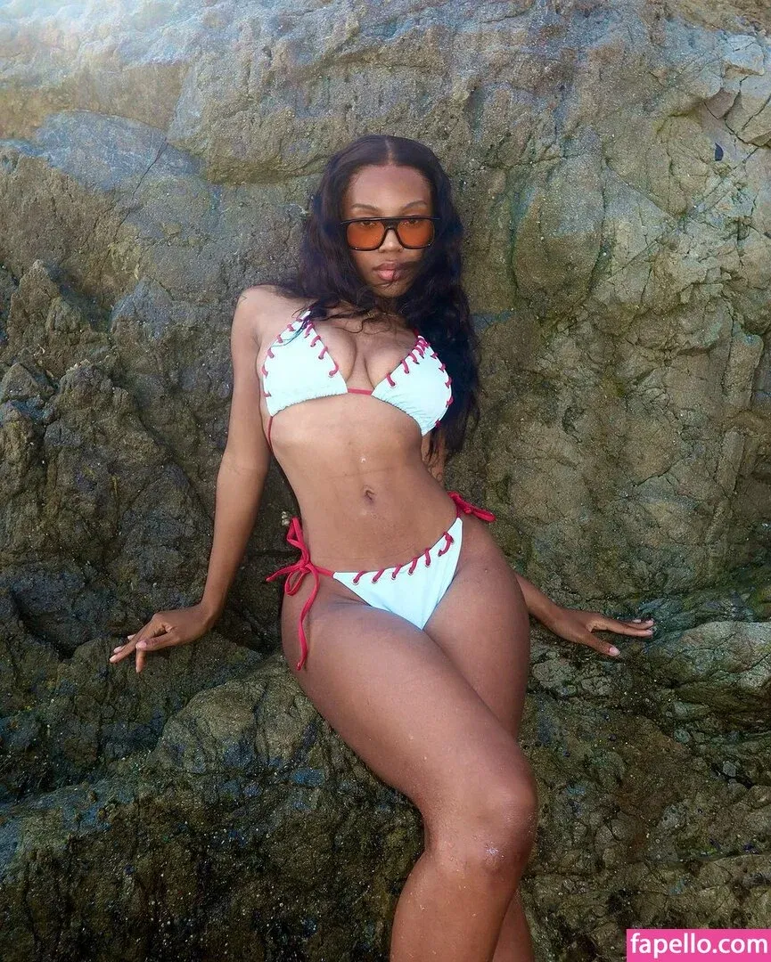 Quenlin Blackwell Onlyfans Photo Gallery 