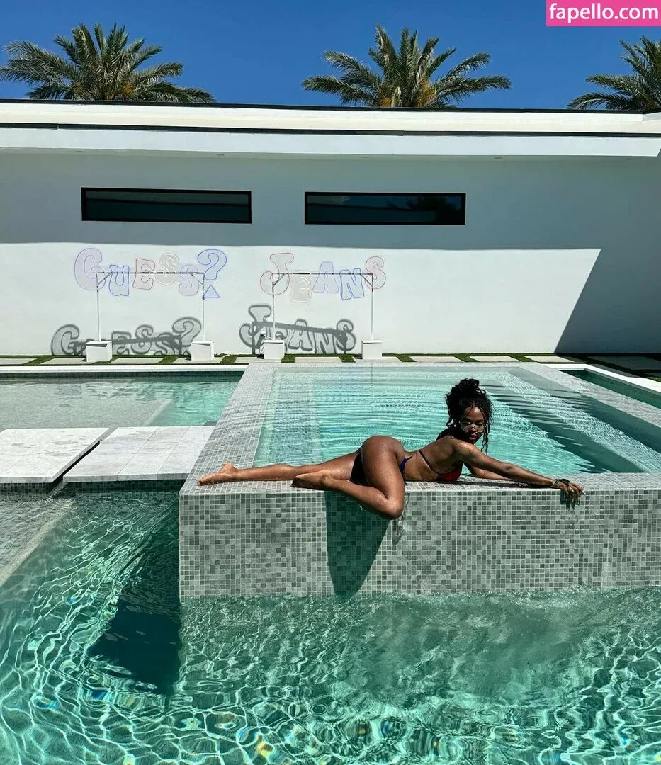 Quenlin Blackwell Onlyfans Photo Gallery 