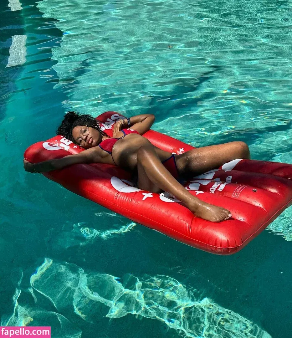 Quenlin Blackwell Onlyfans Photo Gallery 