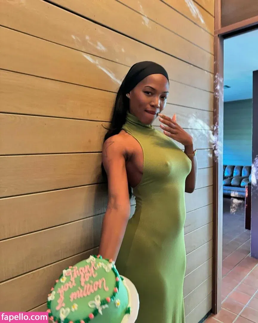 Quenlin Blackwell Onlyfans Photo Gallery 