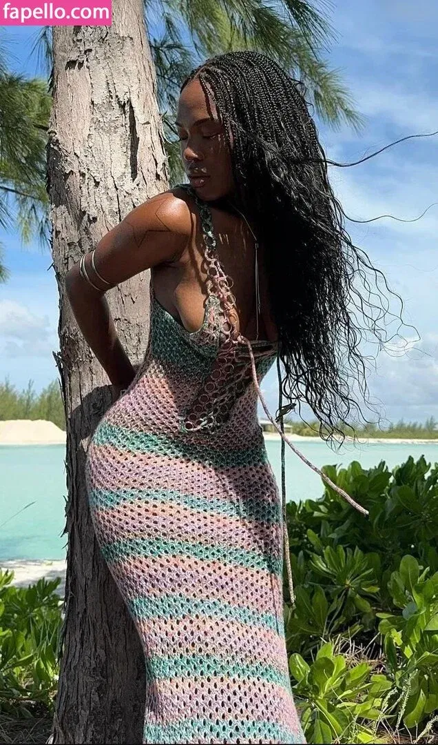 Quenlin Blackwell Onlyfans Photo Gallery 