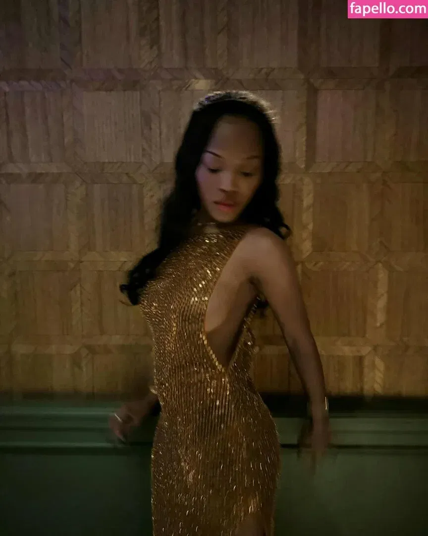 Quenlin Blackwell Onlyfans Photo Gallery 