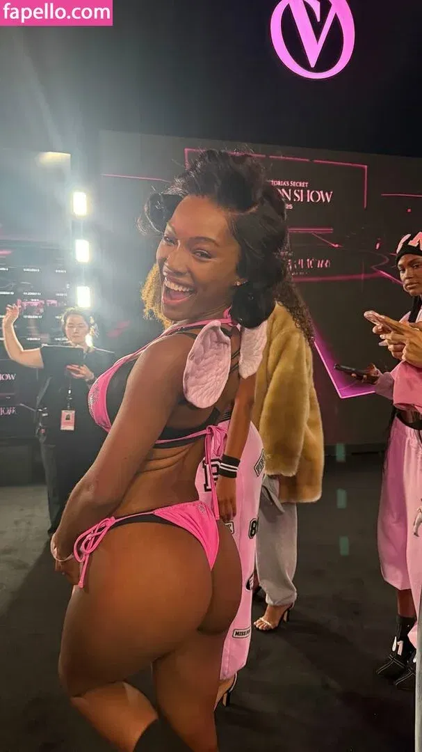 Quenlin Blackwell Onlyfans Photo Gallery 