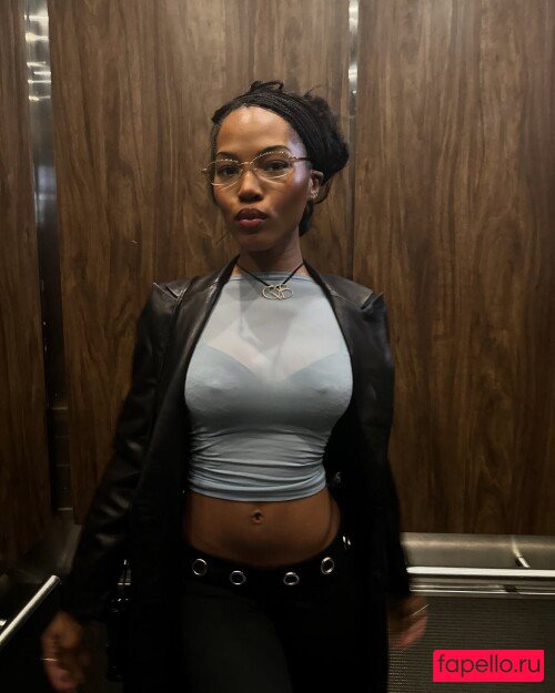 Quenlin Blackwell Nude Onlyfans Photo 22