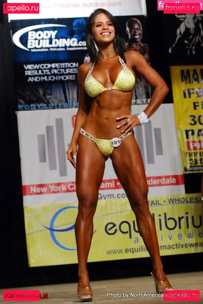 Michelle Lewin Onlyfans Photo Gallery 