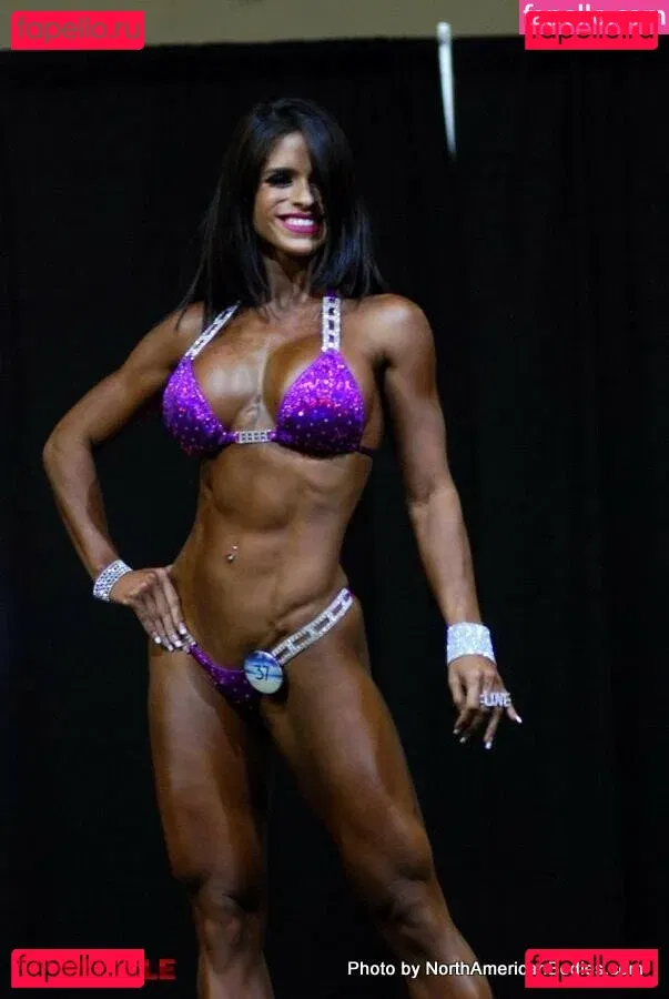 Michelle Lewin Onlyfans Photo Gallery 