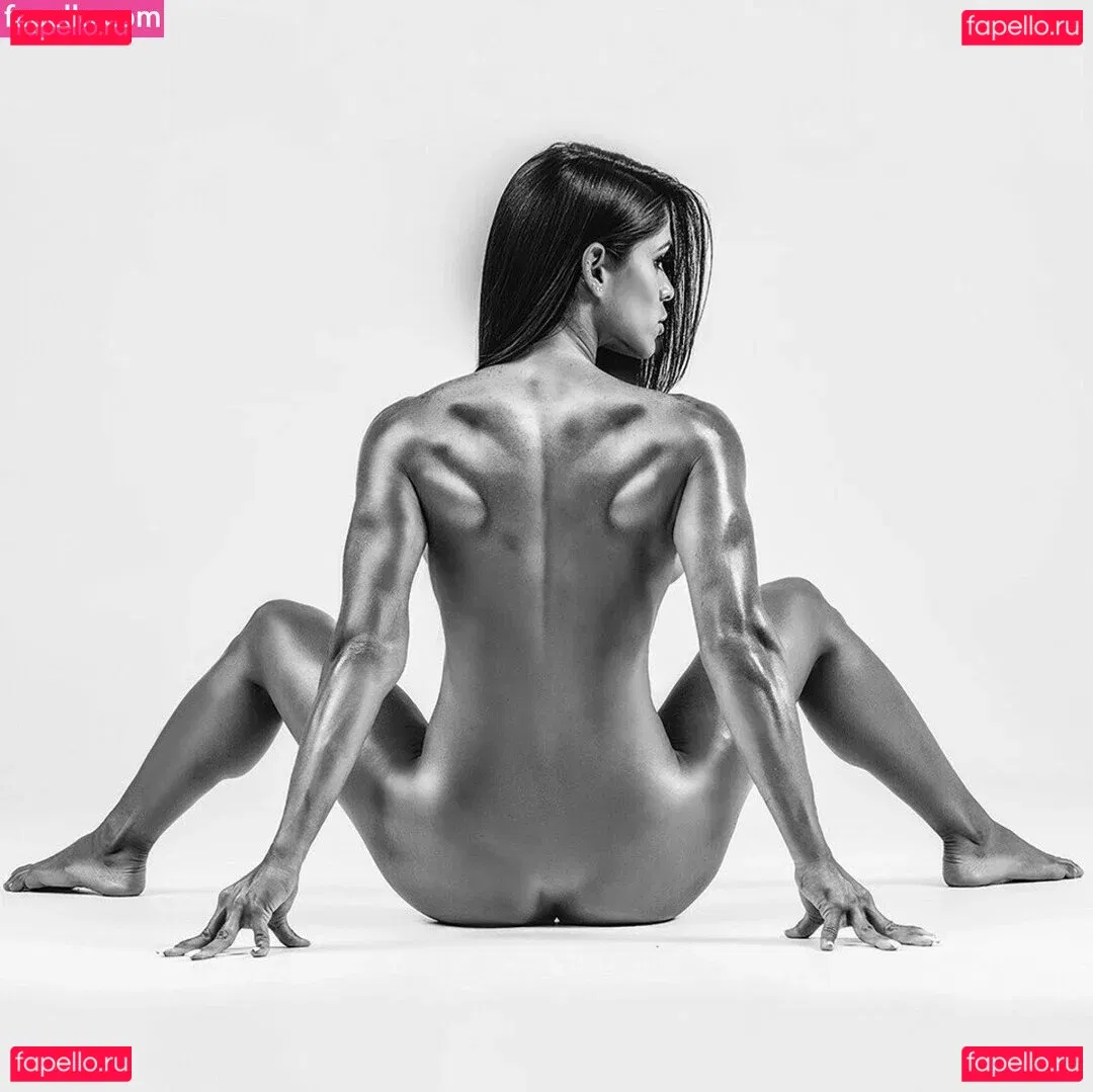 Michelle Lewin Onlyfans Photo Gallery 