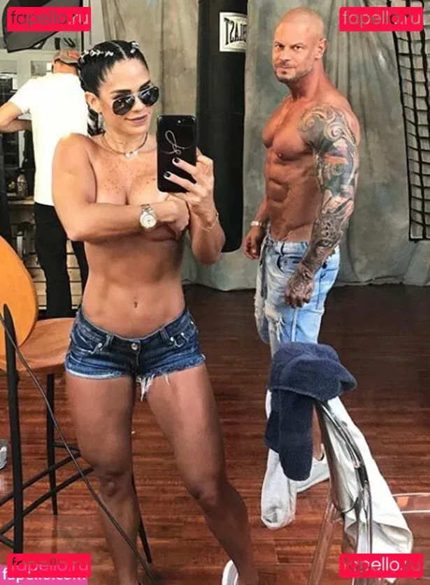 Michelle Lewin Onlyfans Photo Gallery 