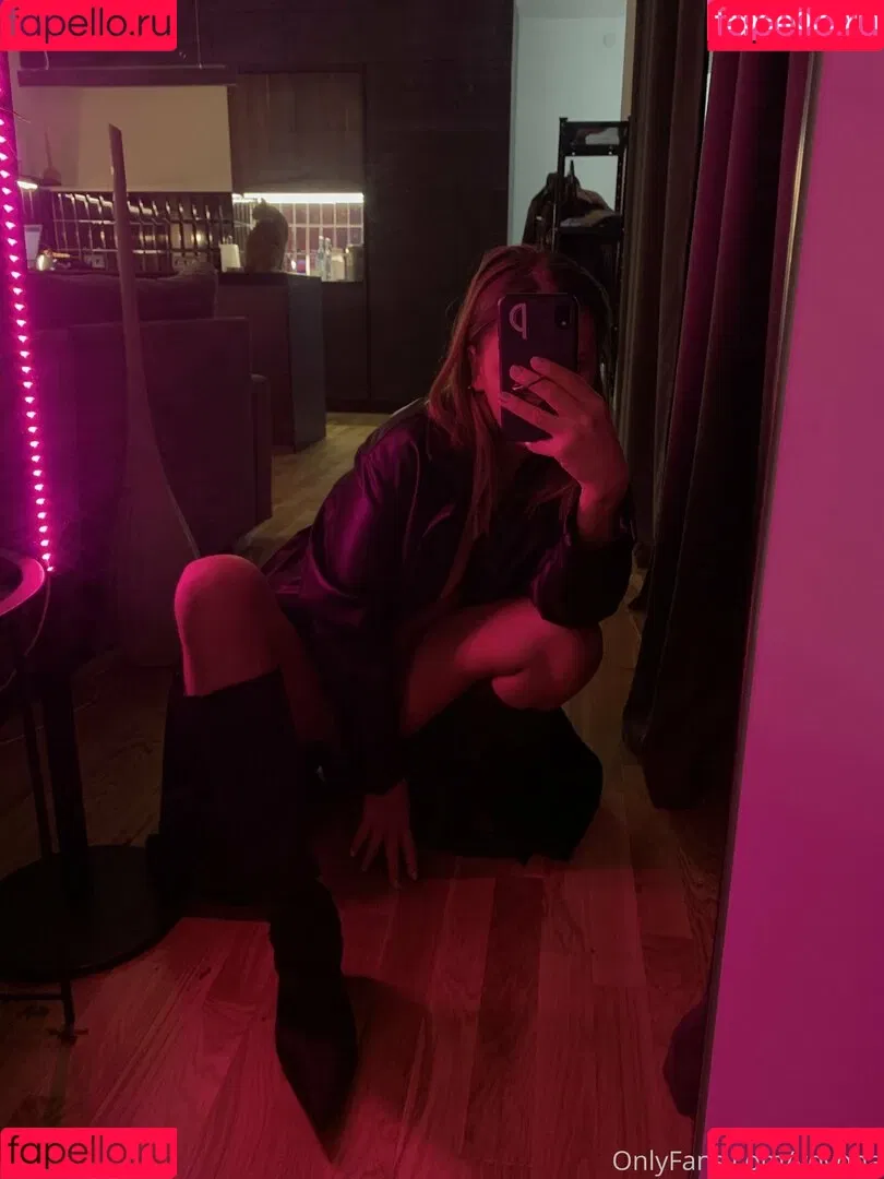 baby_yona Onlyfans Photo Gallery 