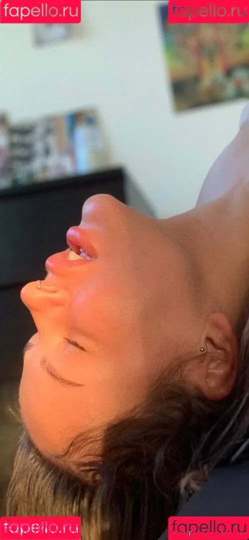 baby_yona Onlyfans Photo Gallery 