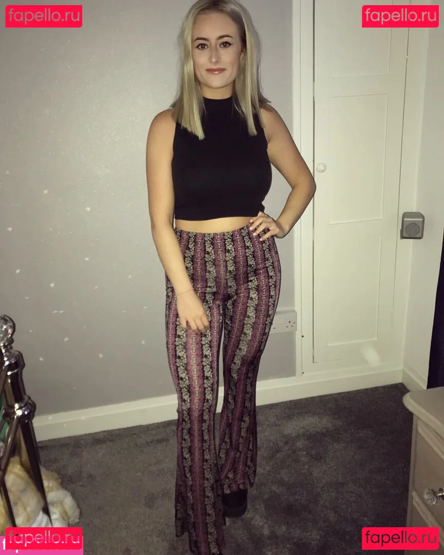 baby_yona Onlyfans Photo Gallery 