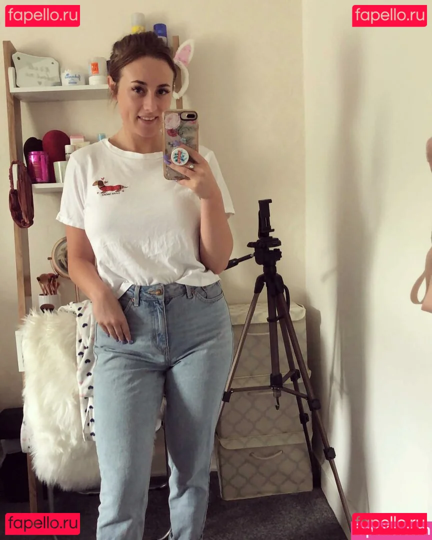 baby_yona Onlyfans Photo Gallery 