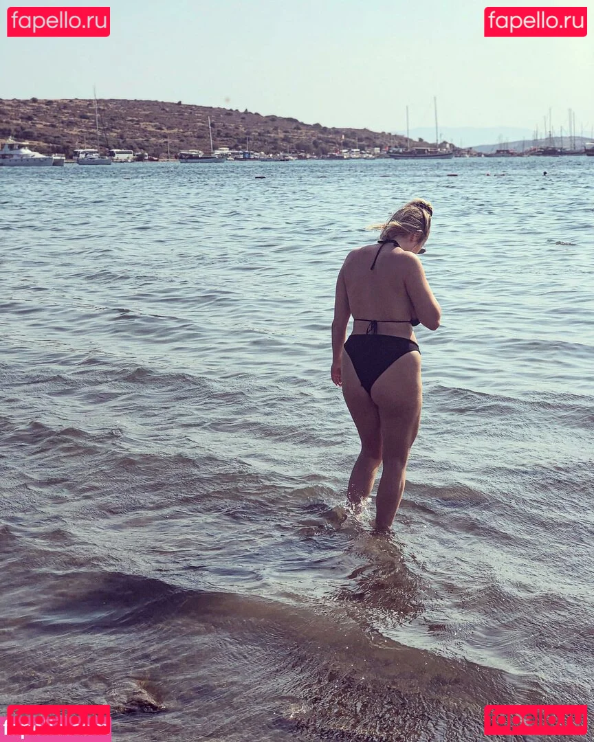 baby_yona Onlyfans Photo Gallery 