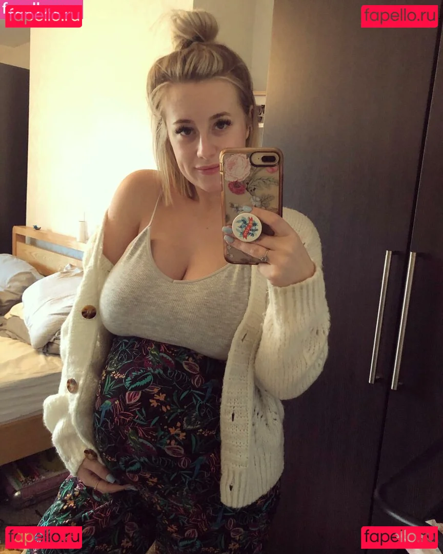 baby_yona Onlyfans Photo Gallery 