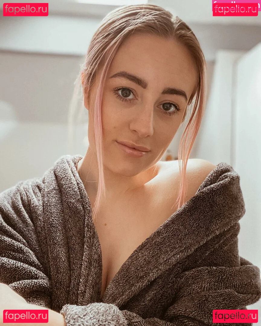 baby_yona Onlyfans Photo Gallery 