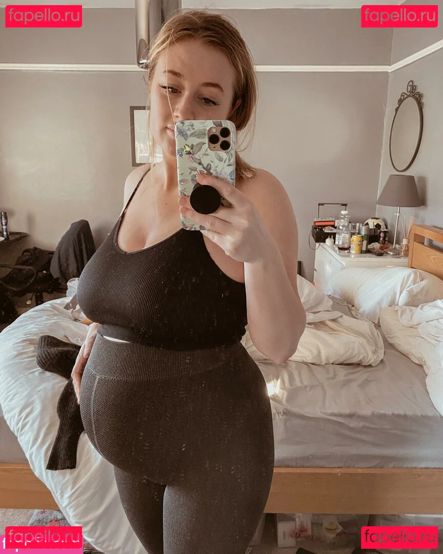 baby_yona Onlyfans Photo Gallery 