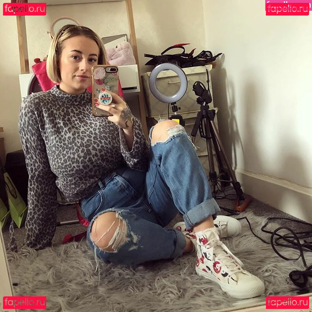 baby_yona Onlyfans Photo Gallery 