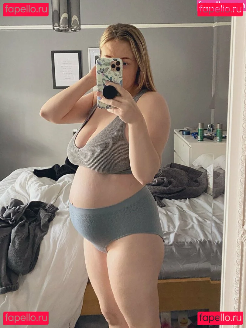 baby_yona Onlyfans Photo Gallery 