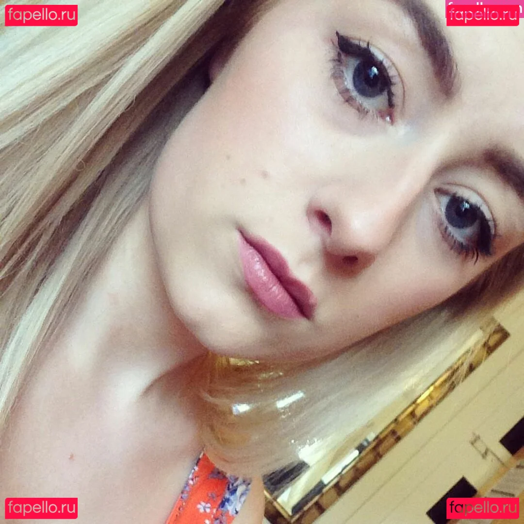 baby_yona Onlyfans Photo Gallery 