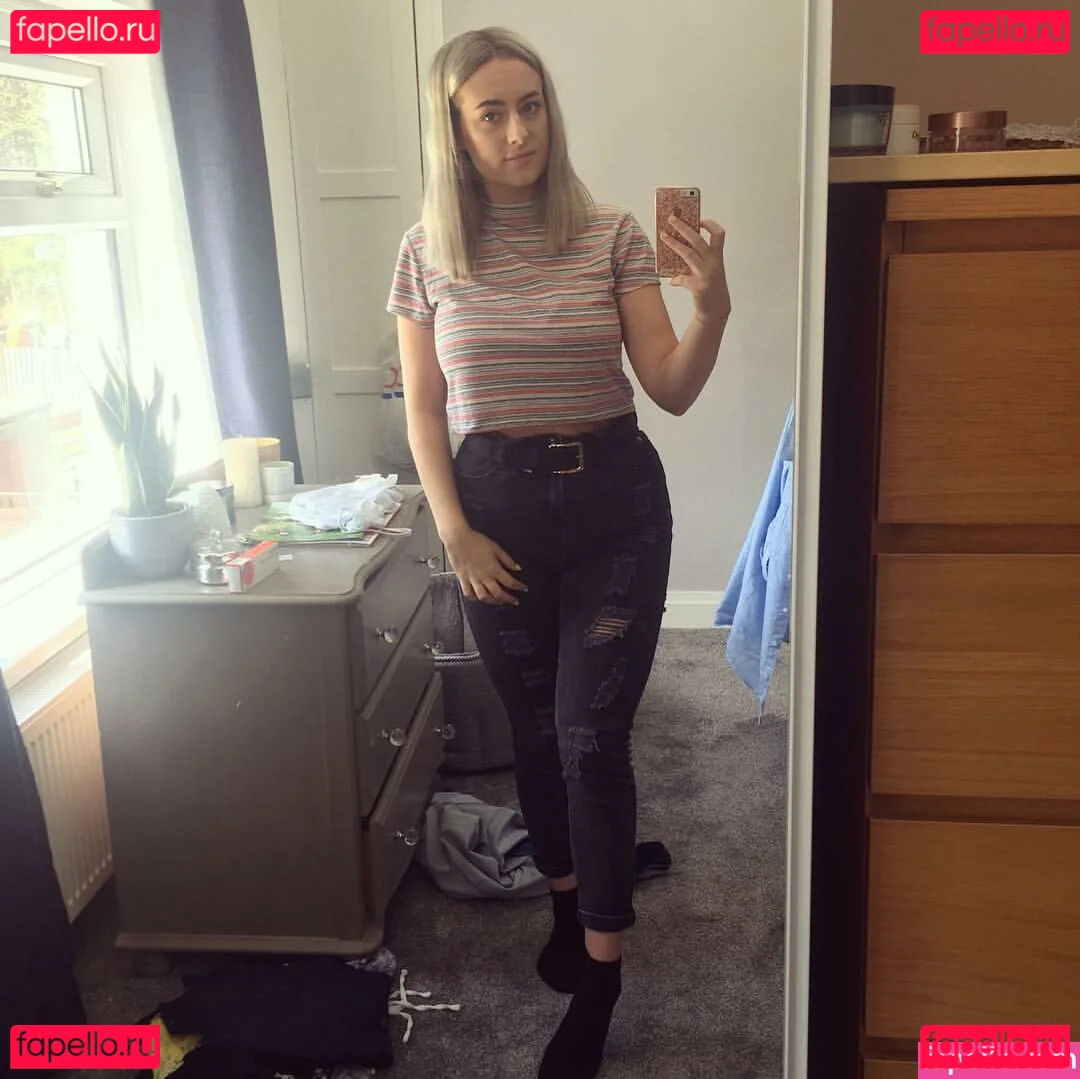 baby_yona Onlyfans Photo Gallery 