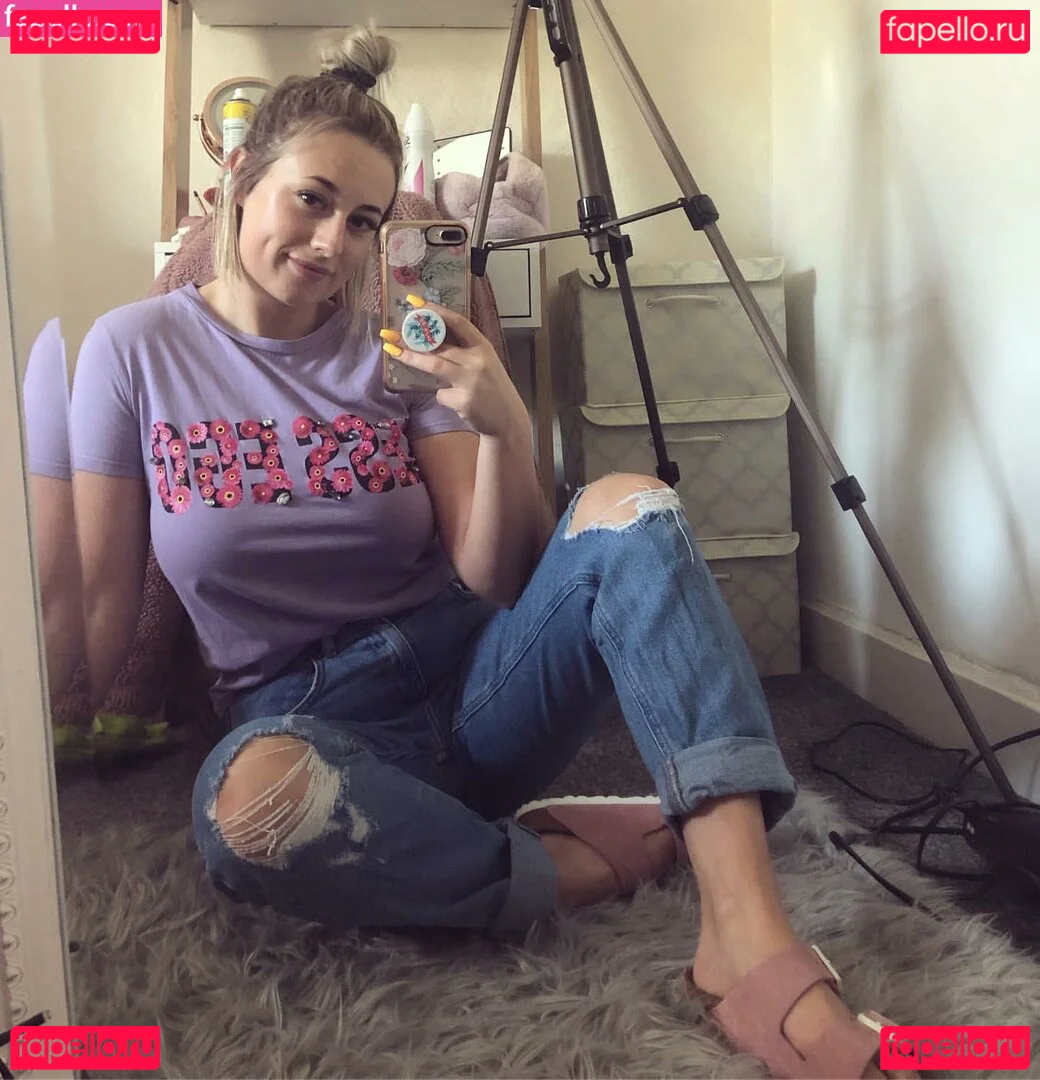 baby_yona Onlyfans Photo Gallery 