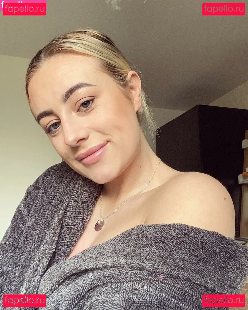 baby_yona Onlyfans Photo Gallery 