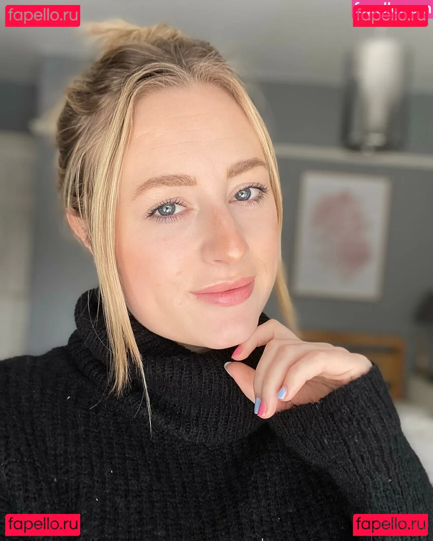 baby_yona Onlyfans Photo Gallery 