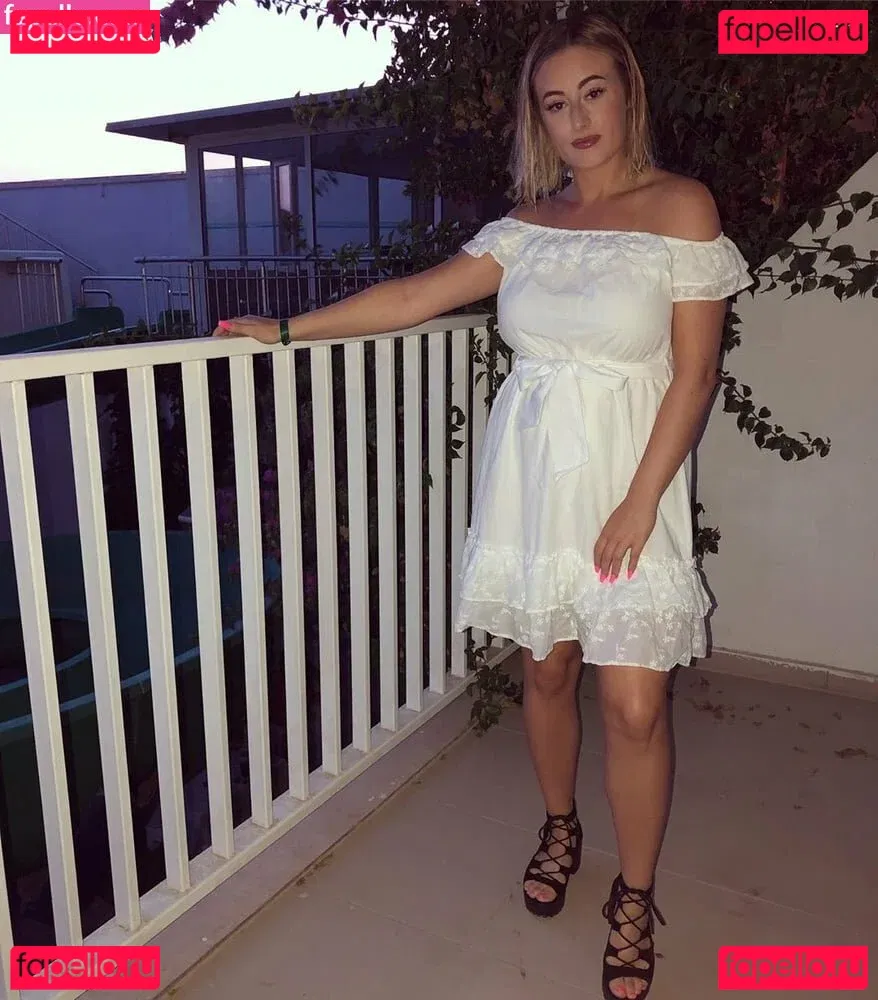 baby_yona Onlyfans Photo Gallery 