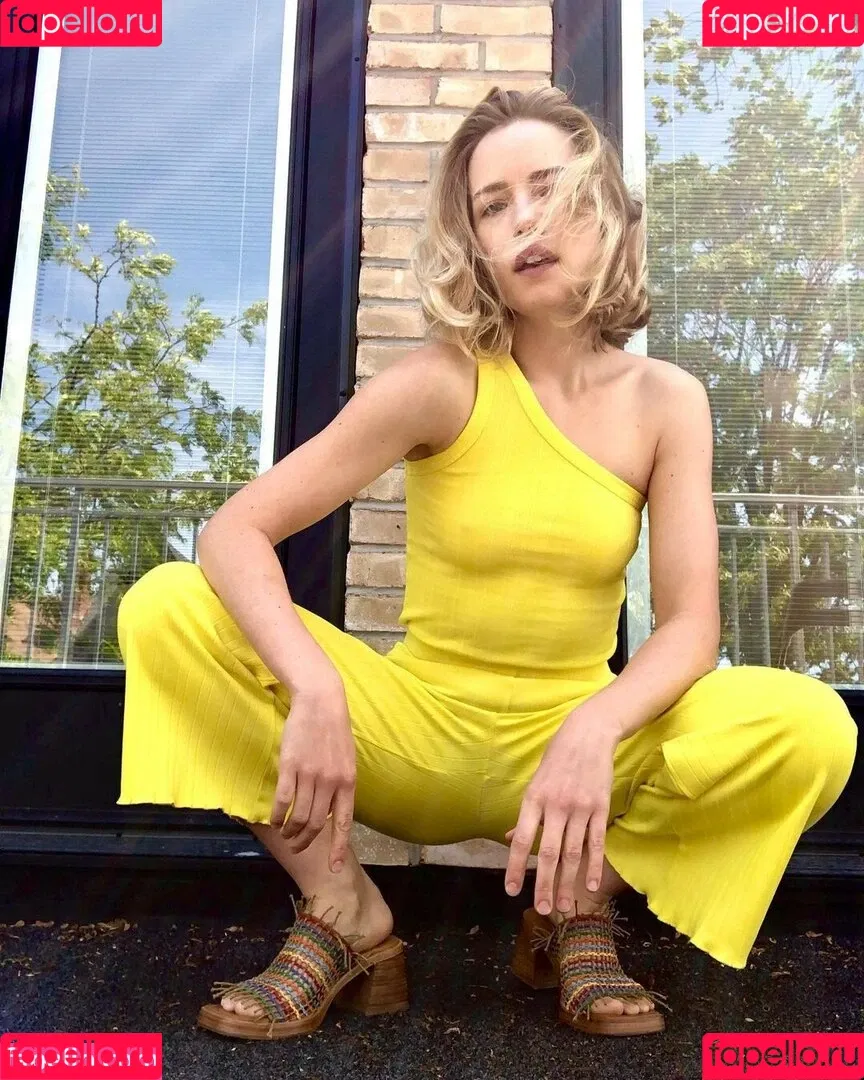 Willa Fitzgerald Onlyfans Photo Gallery 