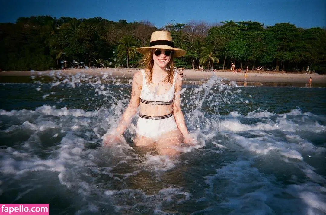 Willa Fitzgerald Onlyfans Photo Gallery 