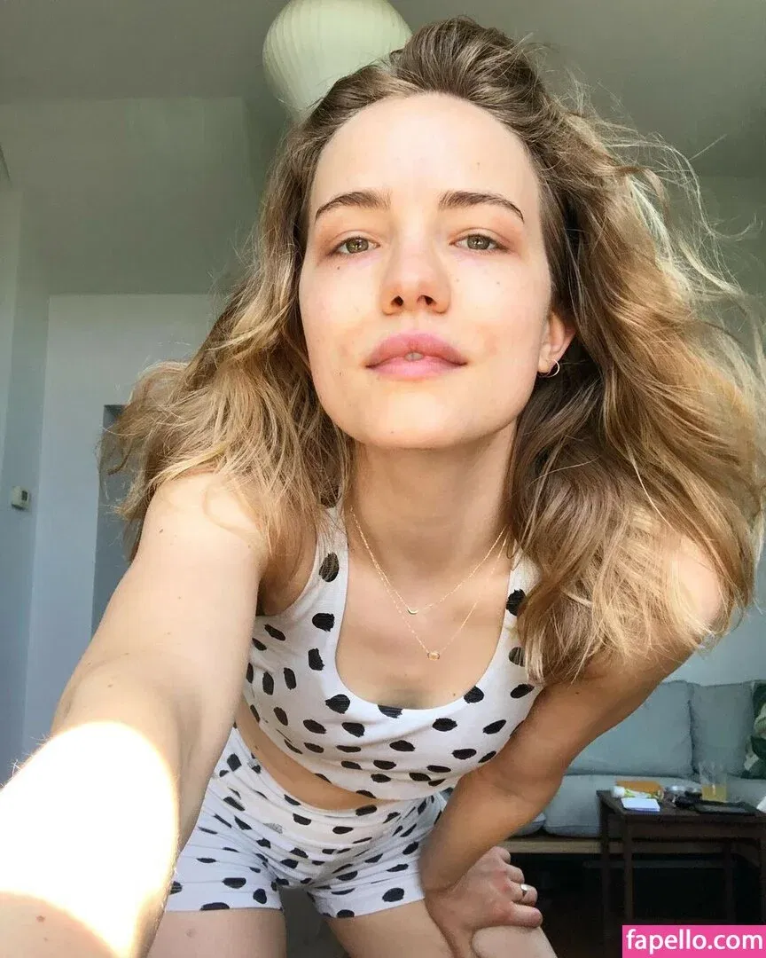 Willa Fitzgerald Onlyfans Photo Gallery 