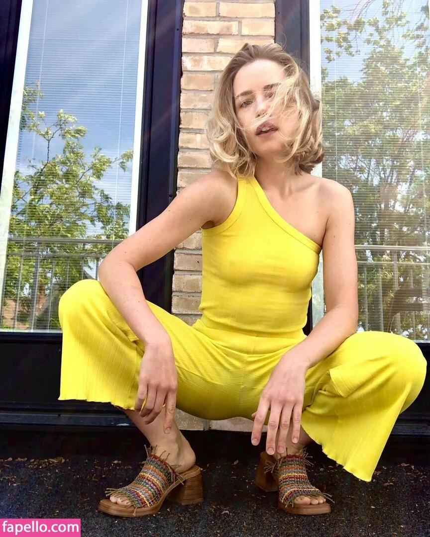 Willa Fitzgerald Onlyfans Photo Gallery 