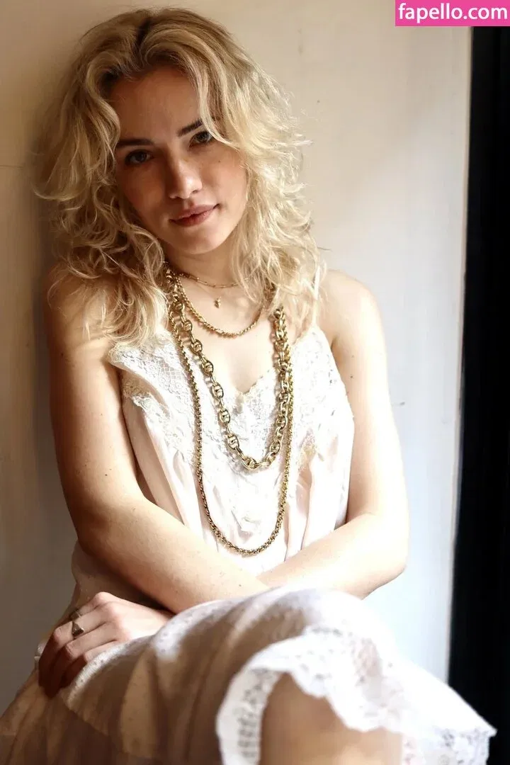 Willa Fitzgerald Onlyfans Photo Gallery 