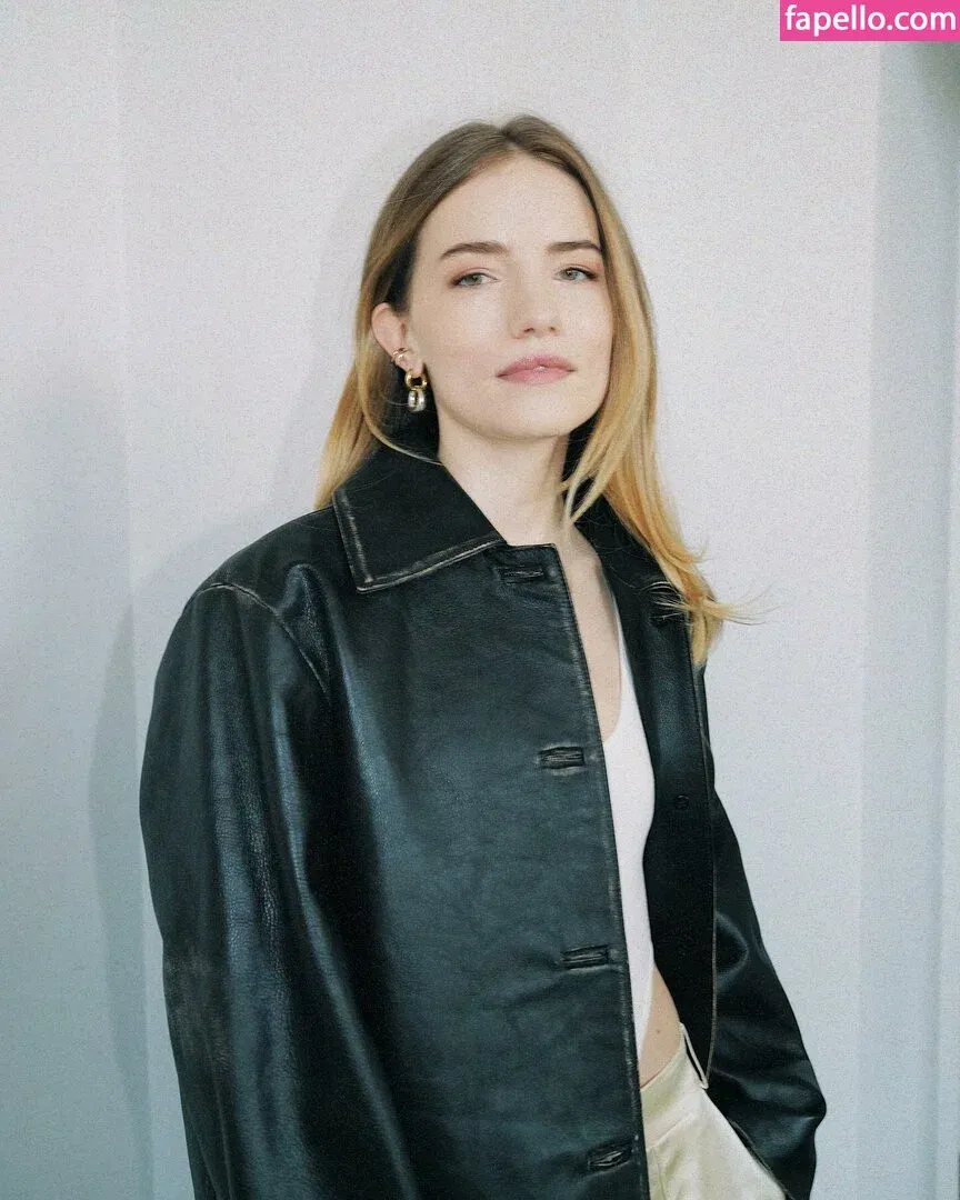 Willa Fitzgerald Onlyfans Photo Gallery 