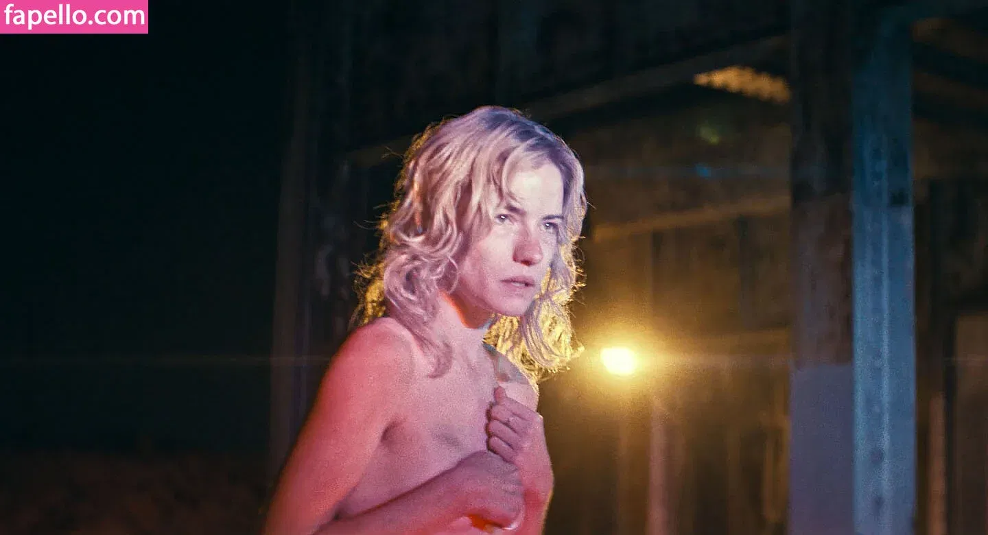 Willa Fitzgerald Onlyfans Photo Gallery 