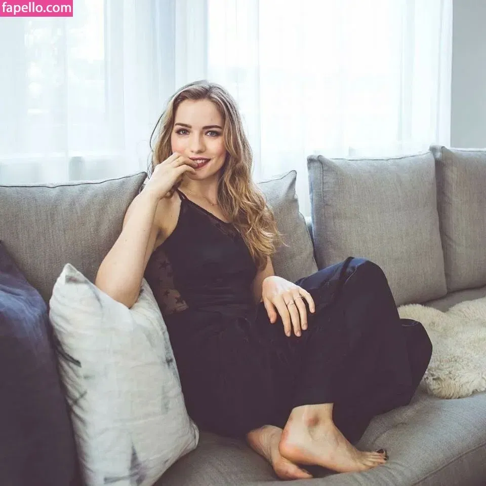 Willa Fitzgerald Onlyfans Photo Gallery 