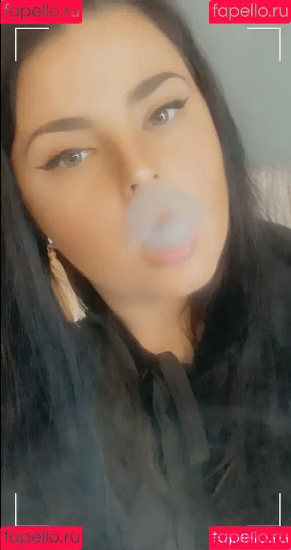 scarletjames301 Onlyfans Photo Gallery 